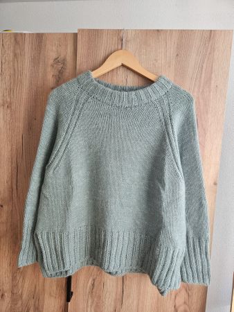 🌿 Handgestrickter Pullover in Salbeigrün - Gr. M/L