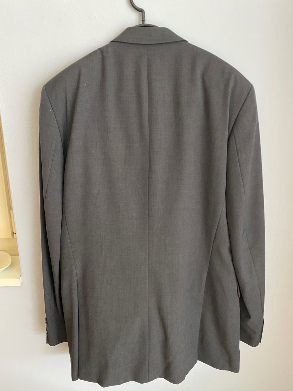 Hugo Boss Completi: HUGO BOSS ANZUG – Usato da Luzern venduto da Turmliebe 1