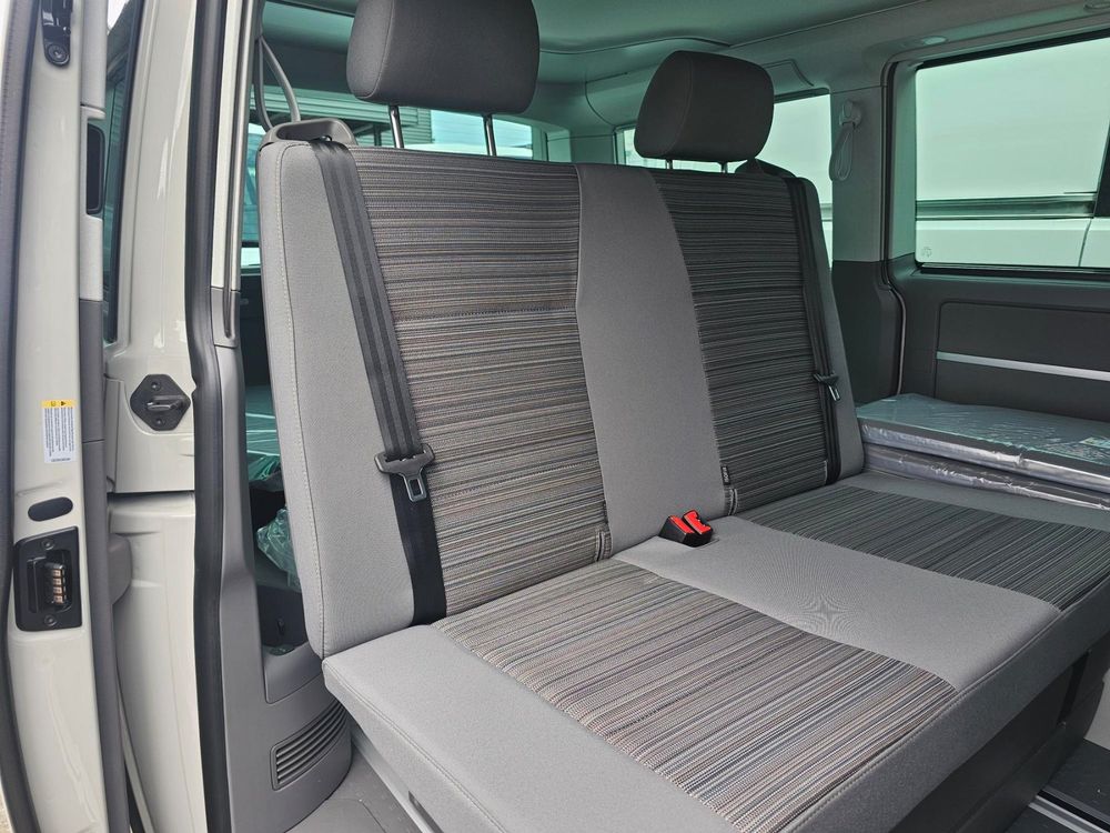 autix Vloerkleed deurmat fijn dik luxe velours zwart grijs beige compatibel met VW T5 T6 T6.1 Multivan en California (zwart, T6.1 California Beach 1 schuifdeur met mini-keuken