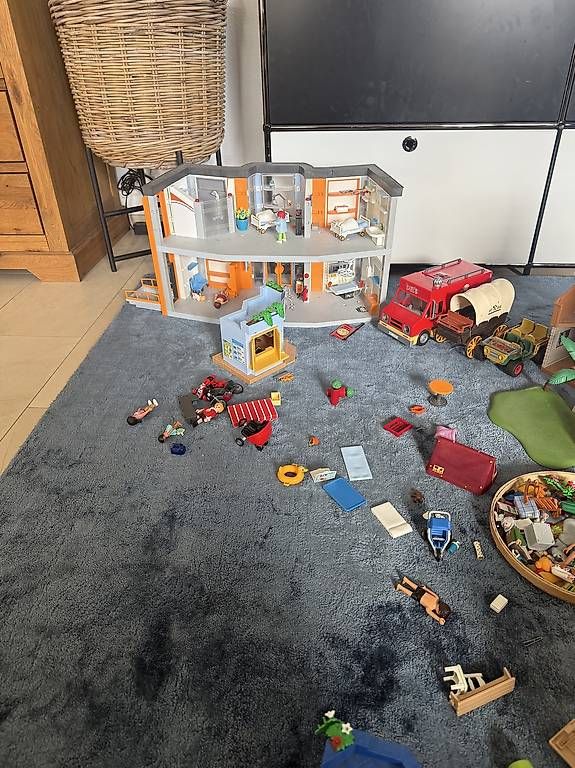 Giocattoli: Playmobil  – Usato da Schüpfen venduto da Hopplageorg 2