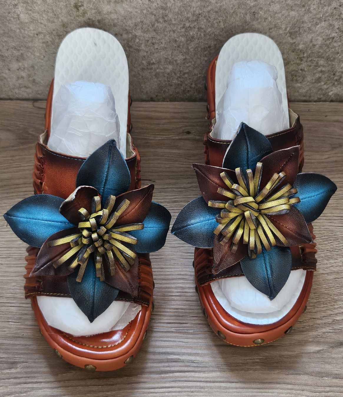 Scarpe da donna: Holzschuh Gr. 38 - Spendenaktion – Nuovo (secondo la descrizione) da Unterkulm venduto da Beljasch