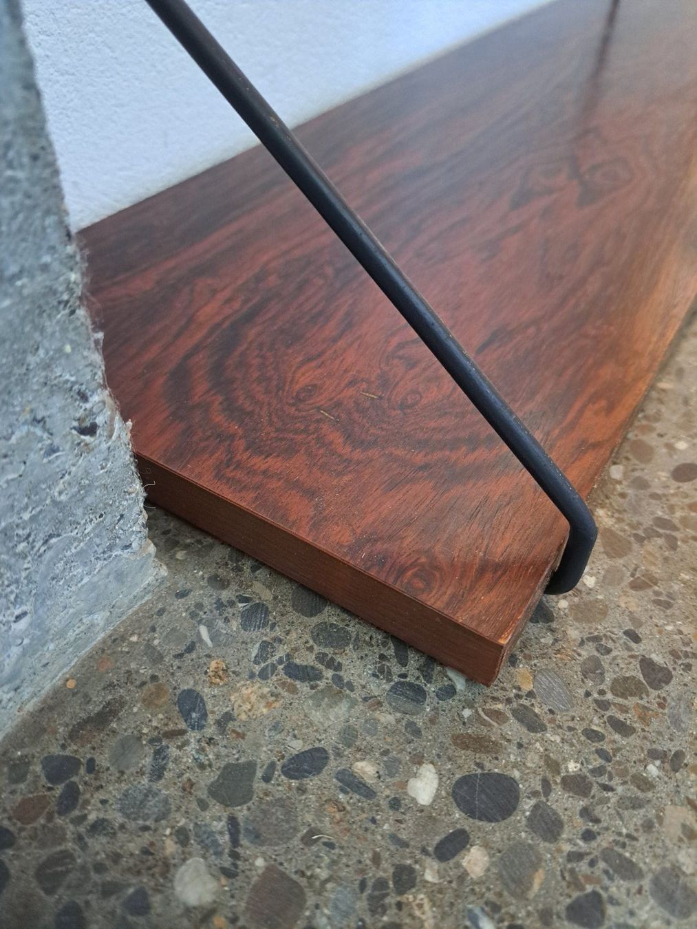 Scaffali: Stringregal Holz Metall Hängeregal Palisander 91cm lang – Usato da Rosshäusern venduto da objekte-24 4