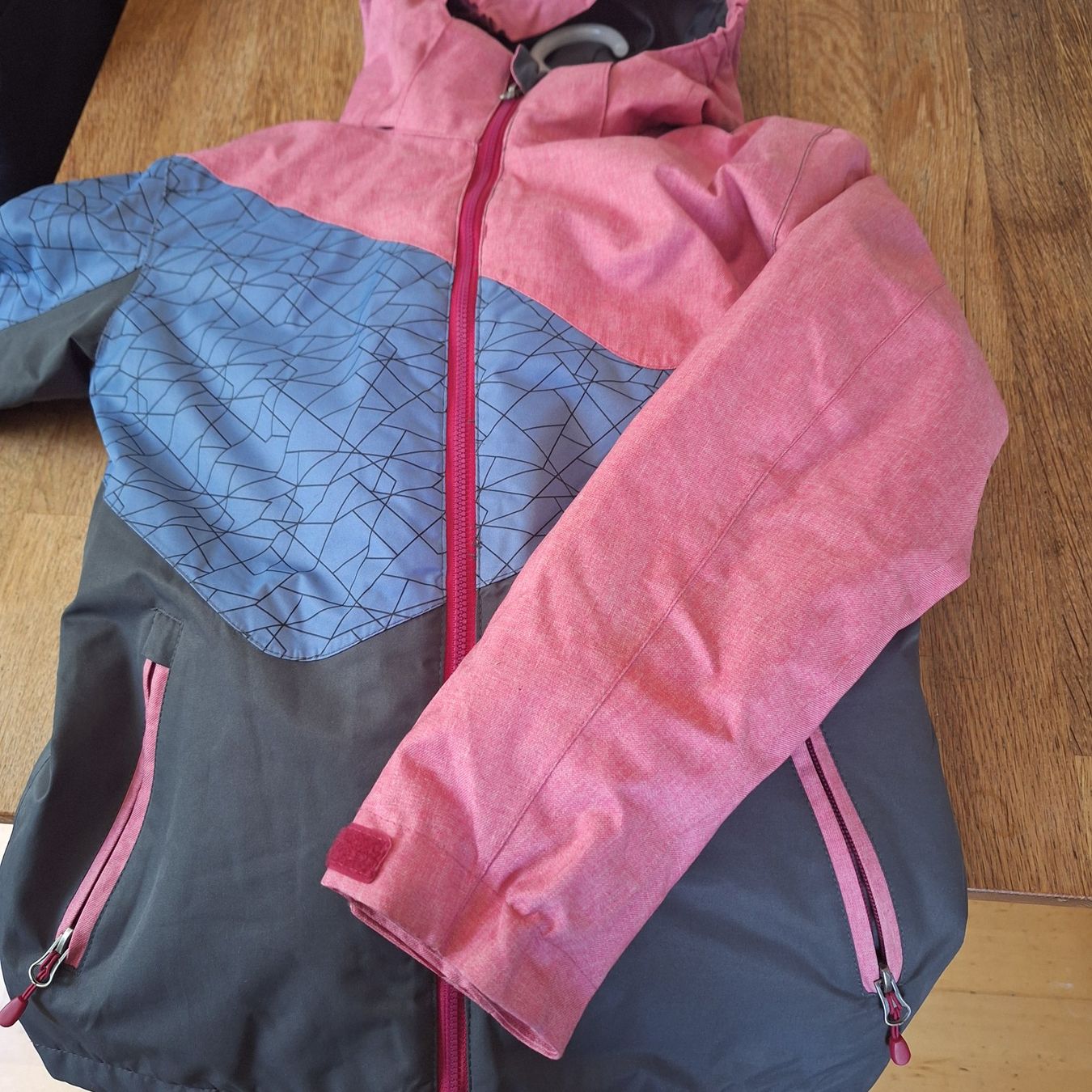 Giacche & Cappotti: Skidress Jacke und Hose – Usato da Riehen venduto da rah_rr6c 1