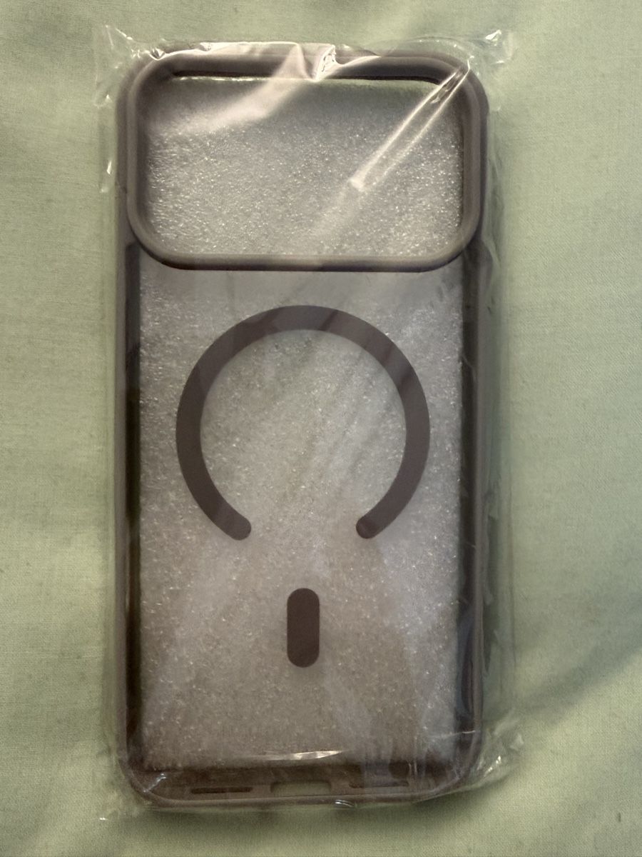 Covers & Schutzfolien: Coque MagSafe  iPhone 17 pro Max neuve! – Neu und originalverpackt aus Lausanne von Licio7