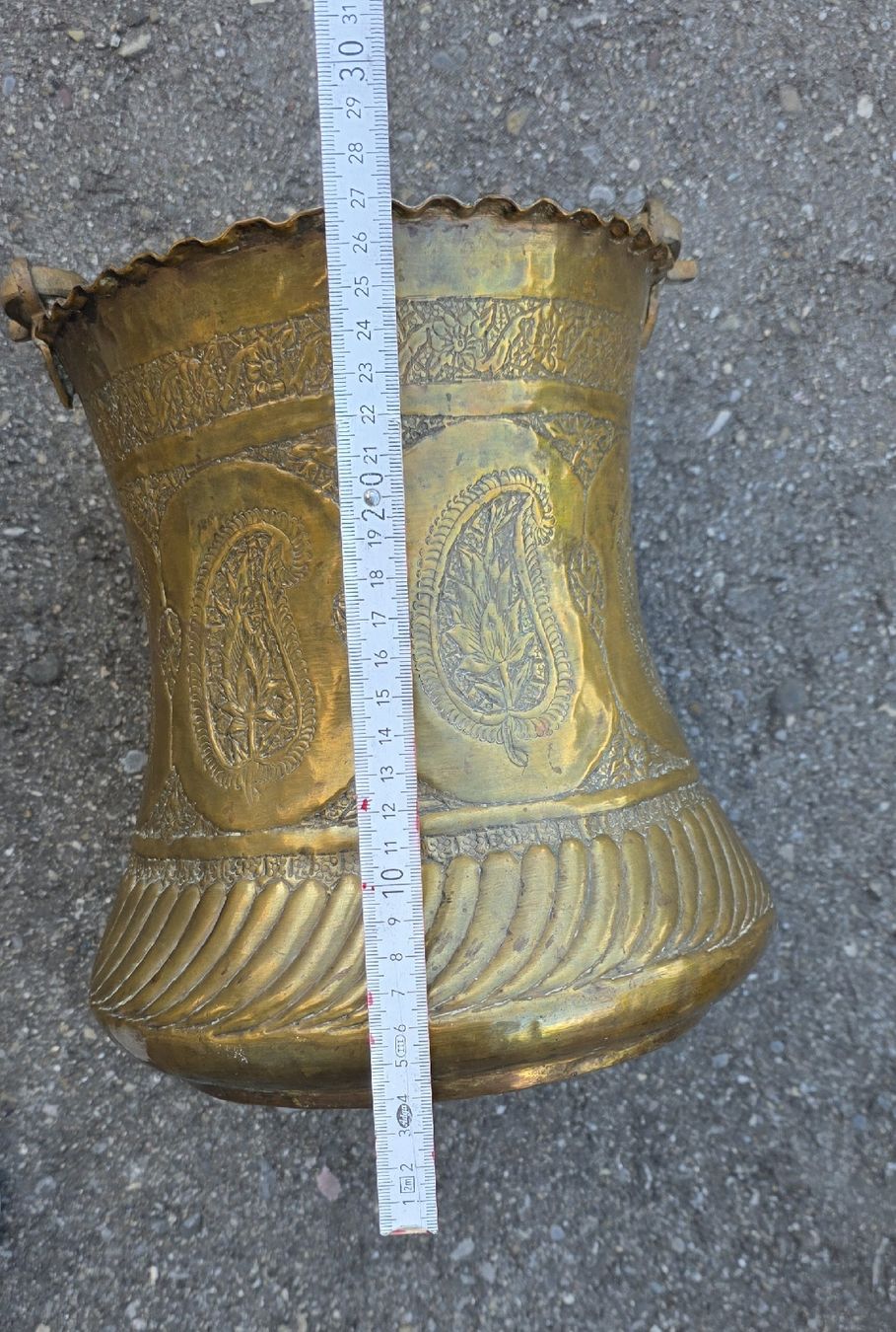 Vasen & Gefässe: Antikes Messingvase – Gebraucht aus Niederuzwil von 262305 4