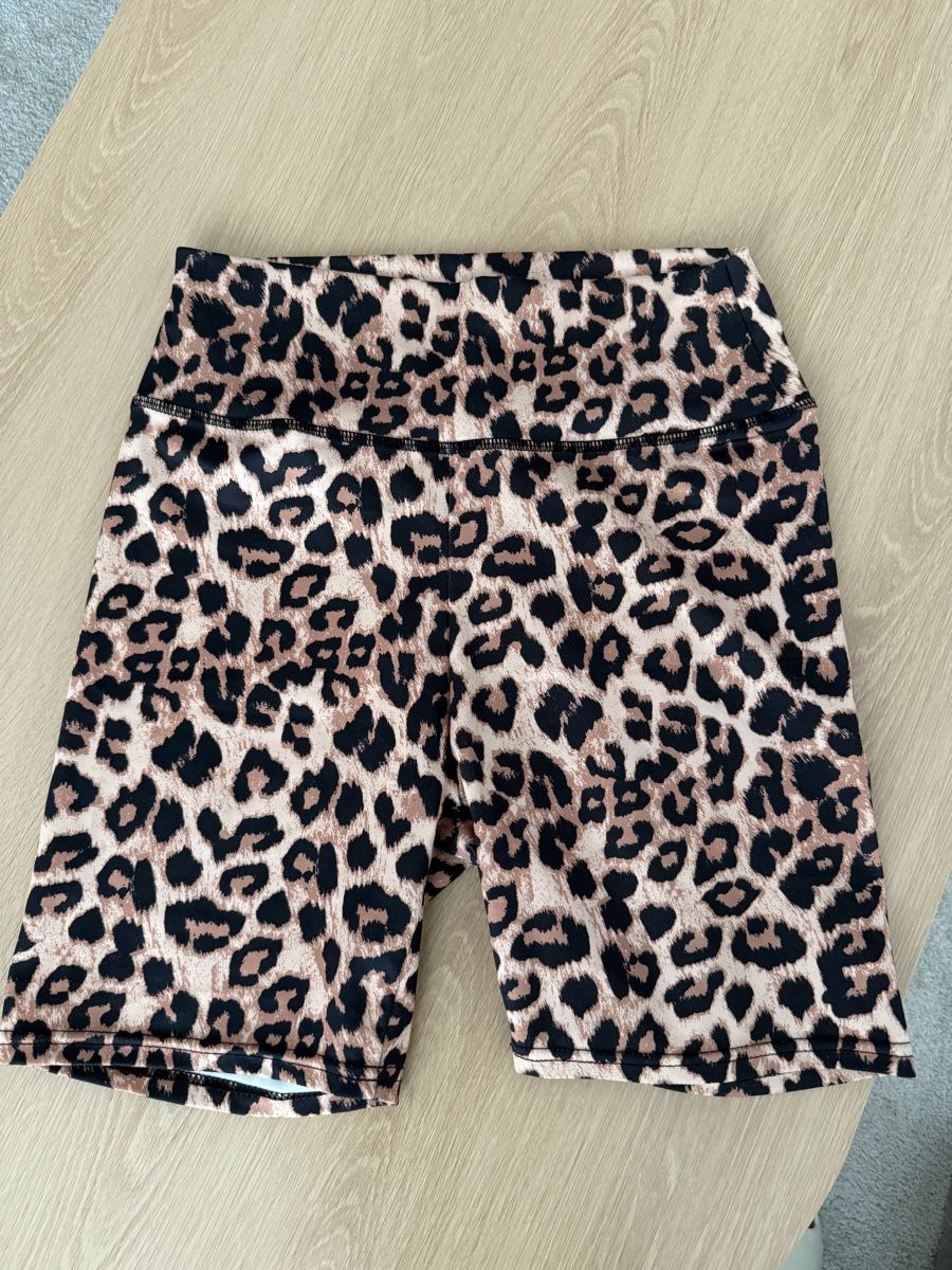 Leggings: Kurze Leggings Leopardprint – D'occasion à Gebenstorf par sdent