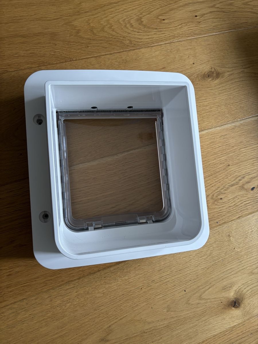 Gattaiole: Sure Flap Mikrochip Haustierklappe Connect – Nuovo e nell'imballaggio originale da huttwil venduto da Chira2015 4