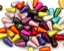 Kunststoffperle Tropfen 10 x 6mm (20Stk.)