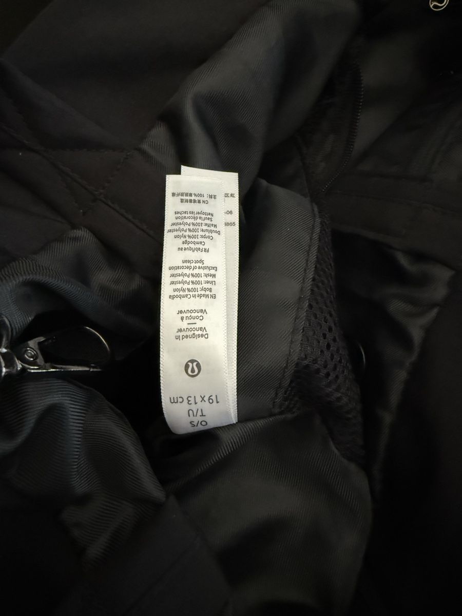 Lululemon Taschen: New Lululemon On My Level Tote Bag – Neu (gemäss Beschreibung) aus Dübendorf von zhe_69pd 3