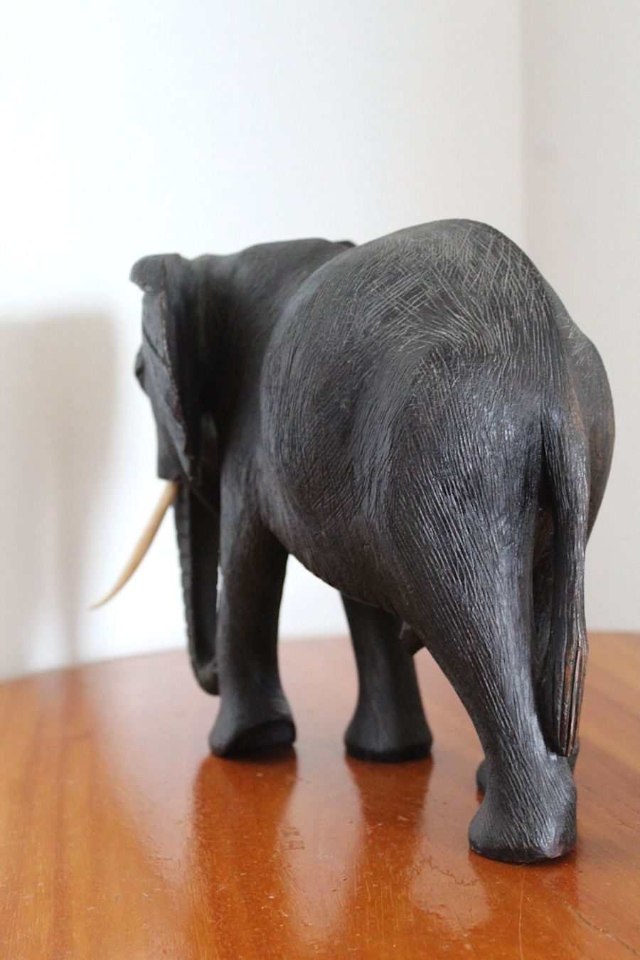 Statuette: Alter Schwerer, Maserholz Elefantenbulle, – Usato da Locarno venduto da fripui 6