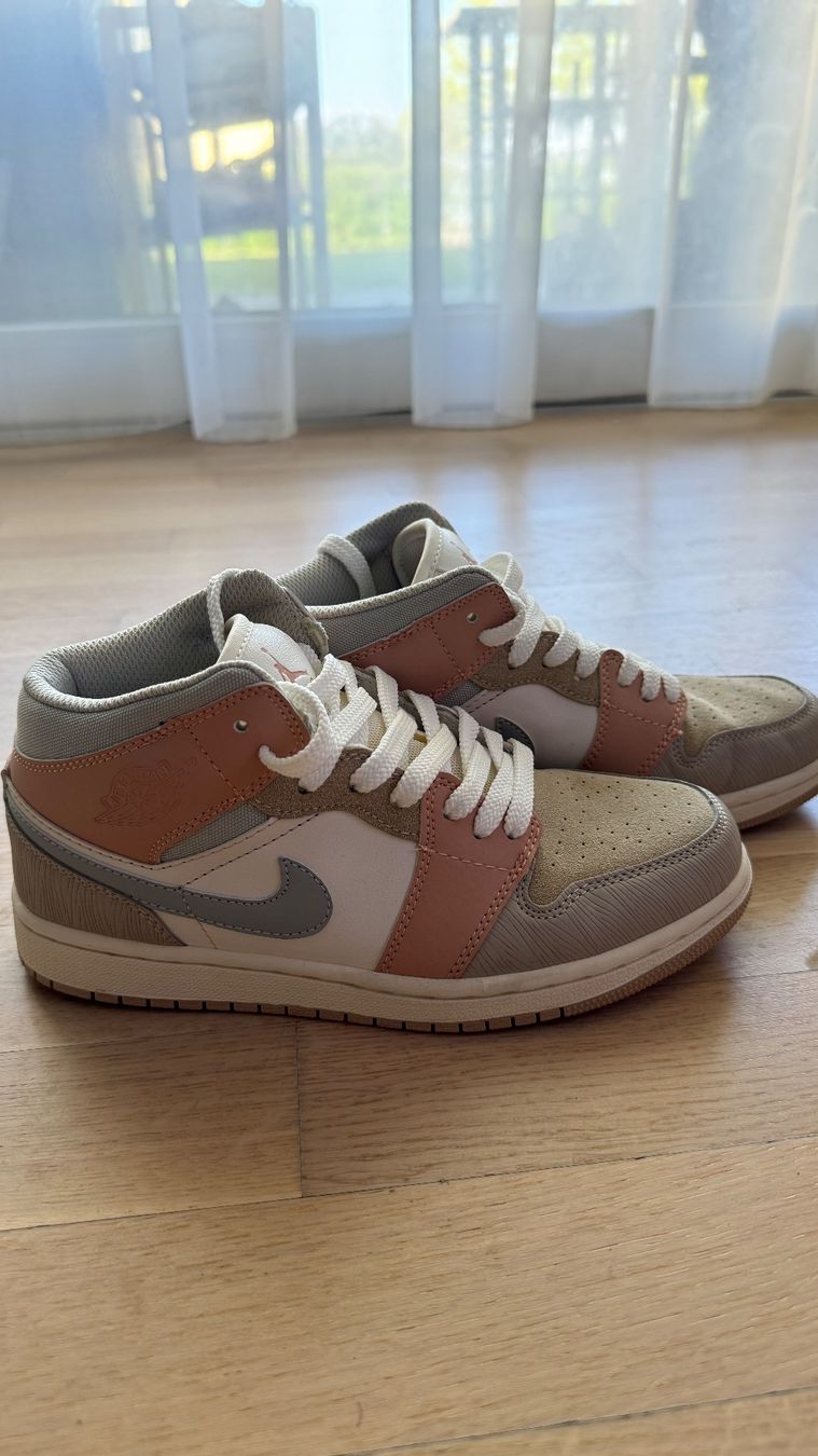 Jordan Scarpe da uomo: Jordan Air 1 Mid Gr. 40 – Nuovo (secondo la descrizione) da Beringen venduto da cnonlloyd