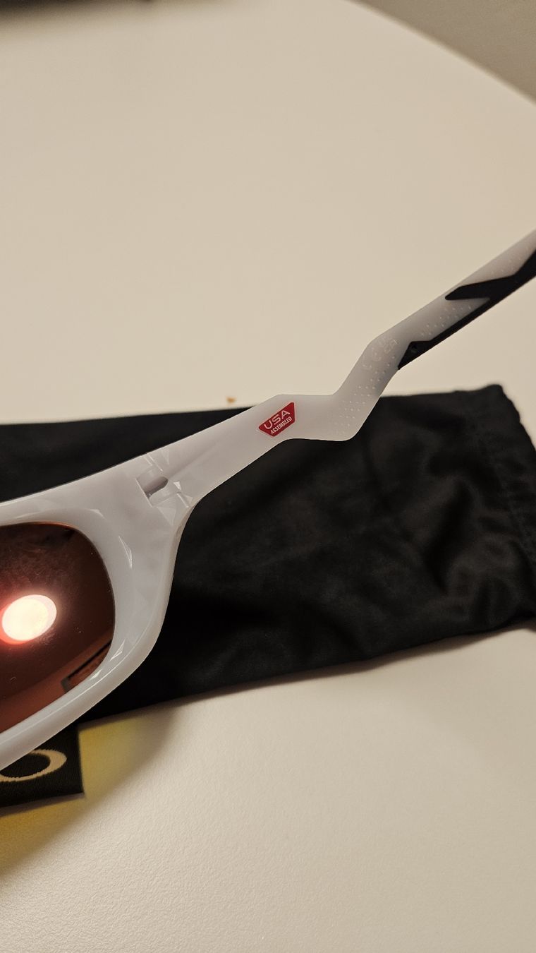 Oakley Brillen & Gläser: Oakley sunglasses  – Gebraucht aus Zürich von pet_5f6v 3