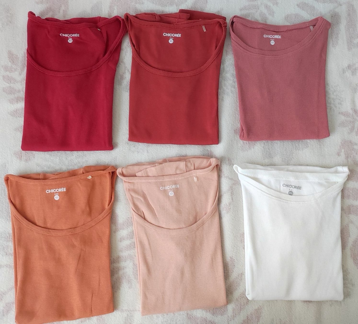 T-shirt: Chicorée T-shirt-Packet Grösse XS – Usato da Sempach Station venduto da Szizi