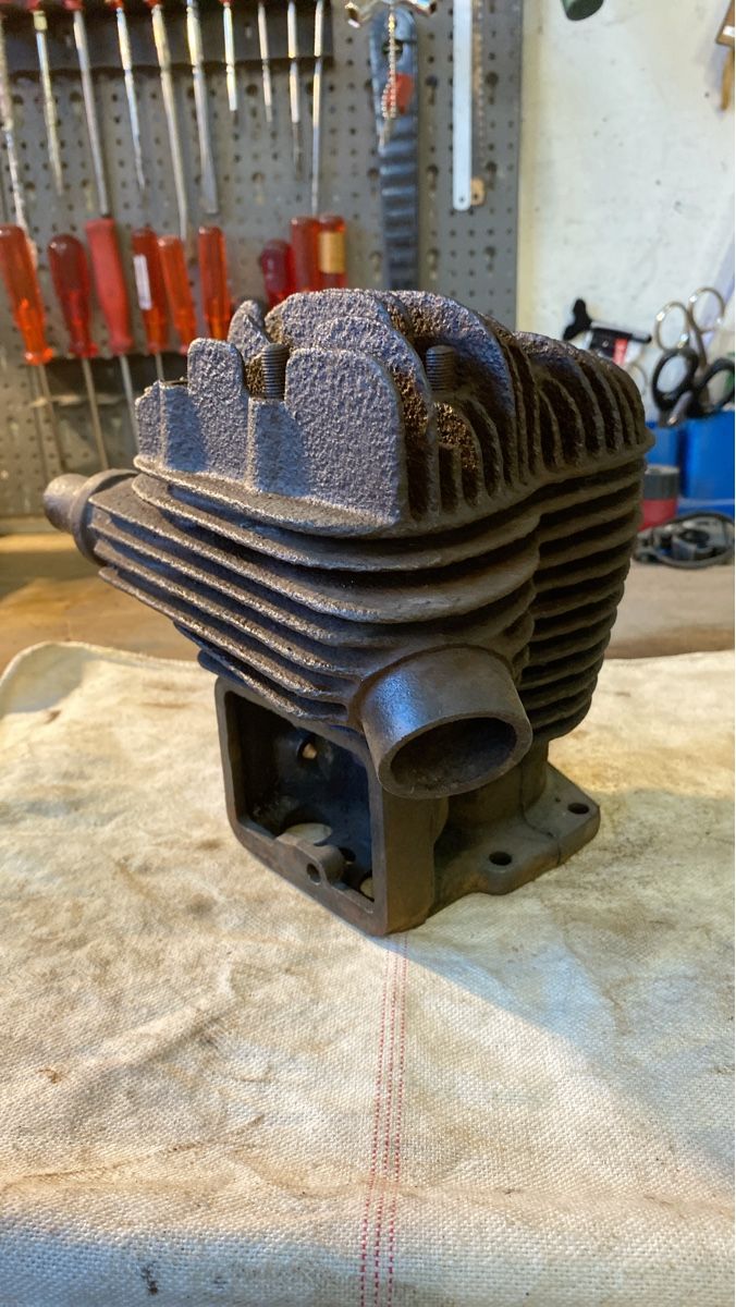 Motori: Zylinder für Oldtimer Motor - Deko oder Ersatz – Difettoso da Zürich venduto da alt-eisen