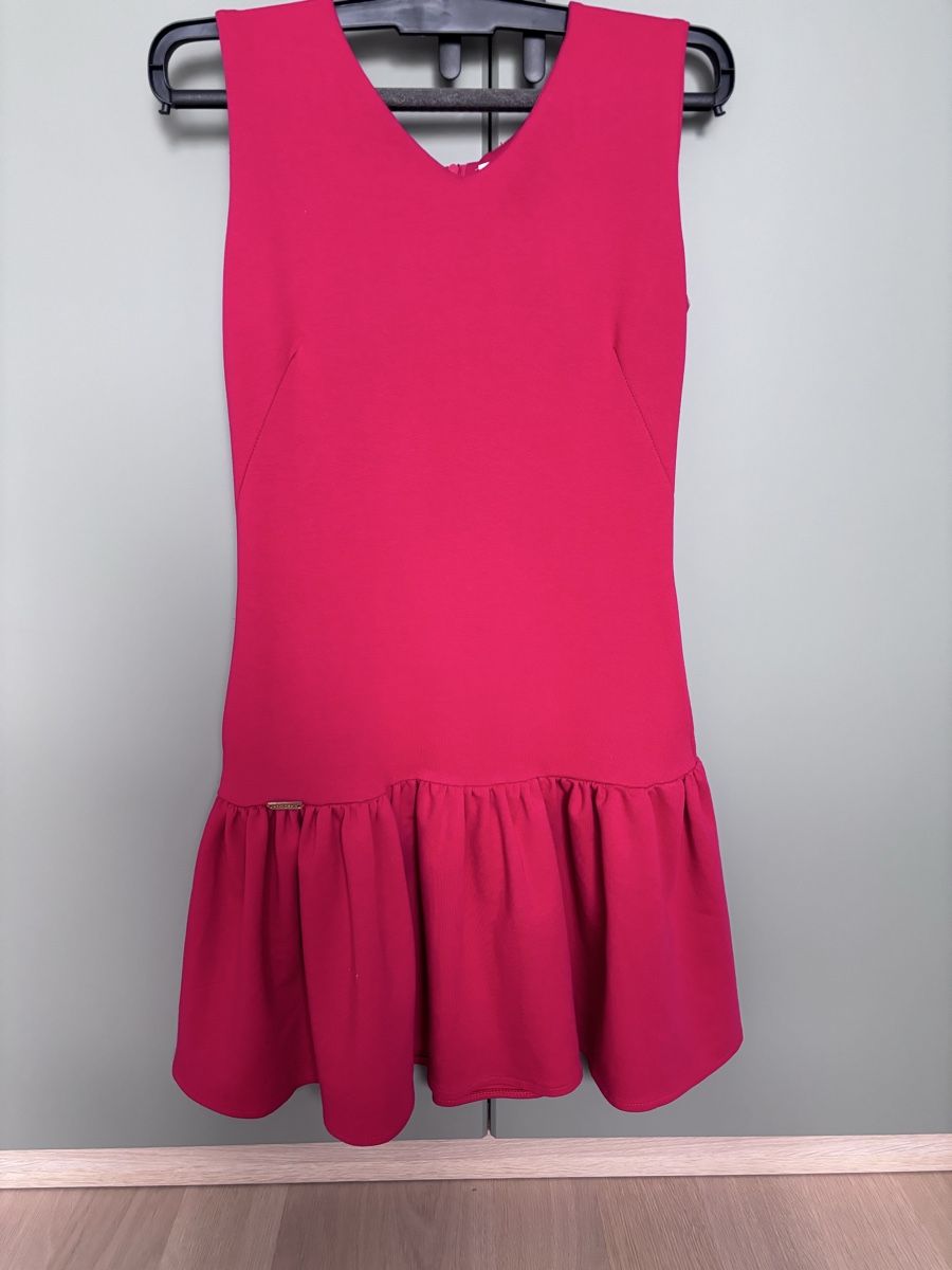 Kleider: Makadamia Kleid Rot Gr. 36 Sommerkleid – Gebraucht aus Zollikofen von ale_w2sw