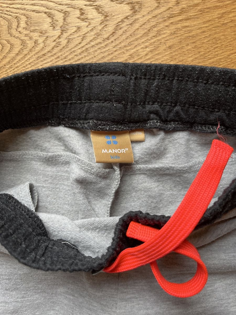 Pantaloni: Trainerhose Grösse 110/116 – Usato da Balmberg venduto da Berglihof 2