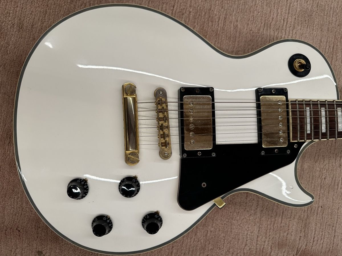 Musikinstrumente: E-Gitarre "Burny" weiss mit Gigbag, 2011 – Gebraucht aus Tschierv von Screamingwolfguitars 1