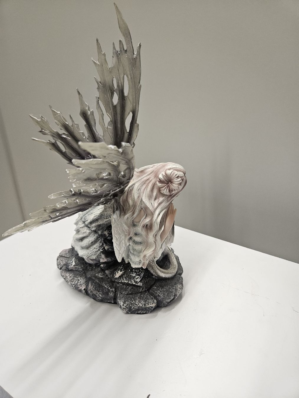 Statuette: Elfe mit Baby Drachen  – Nuovo (secondo la descrizione) da Dielsdorf venduto da Kenan997 2