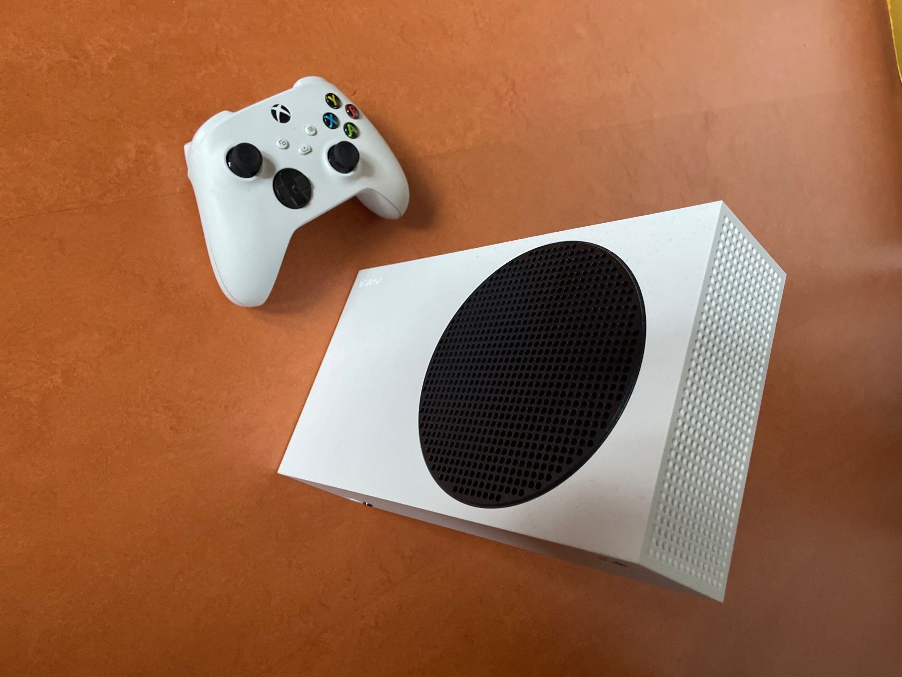 Microsoft Consoles: Xbox Serie S – D'occasion à Zofingen par goalgetter