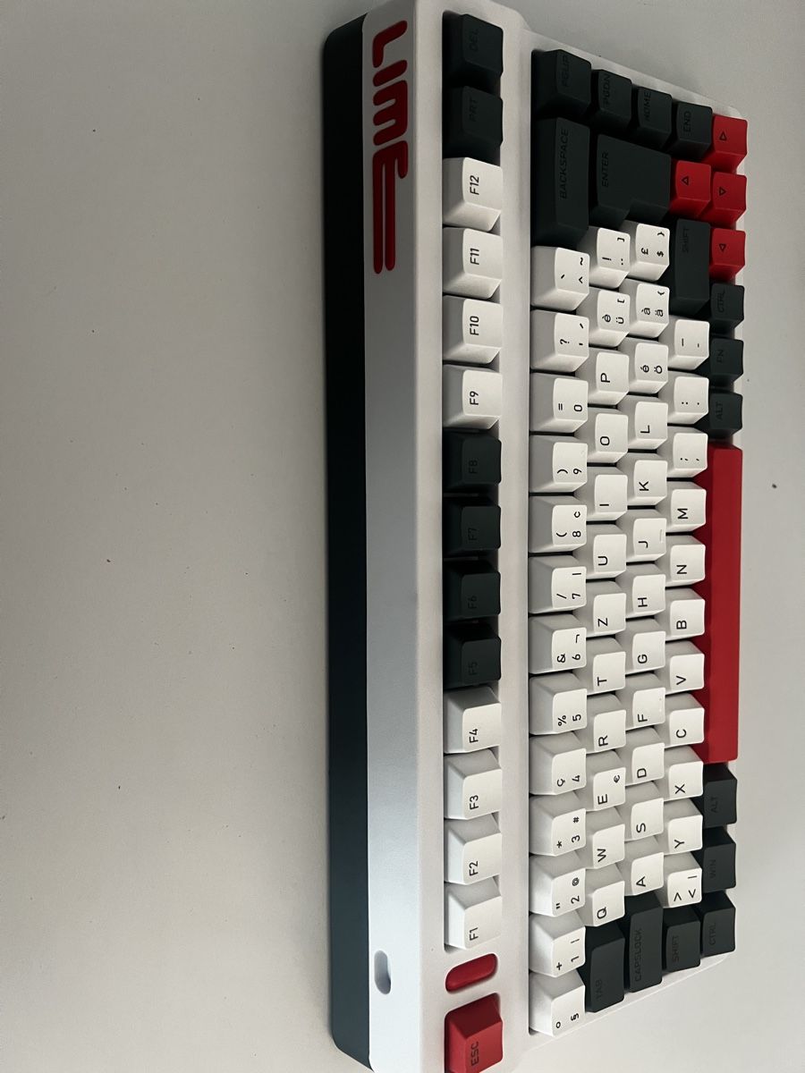 Tastaturen: Tastatur LIME – Gebraucht aus Schenkon von Dr.RED.