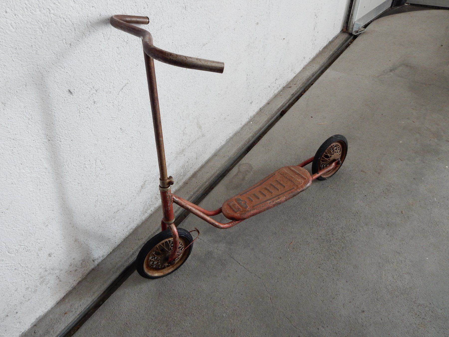 Veicoli per bambini: Altes Trottinett – Usato da Untervaz venduto da FullFlap777 1