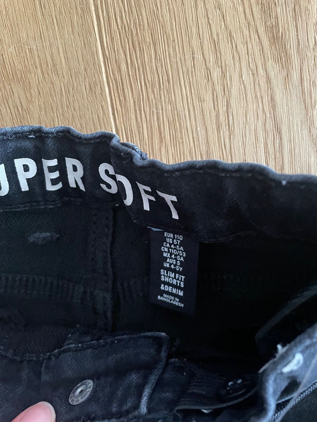 H&M Hosen: Neu Shorts H&M Gr.110 – Neu und originalverpackt aus Felben-Wellhausen von begean 1