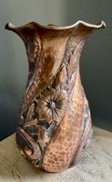 Antike Vase aus Kupfer reich verziert