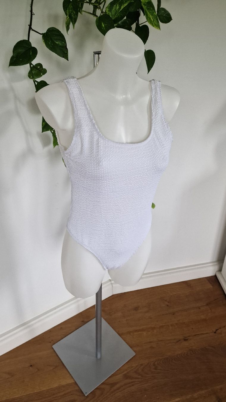 Costumi da bagno & Bikini: Weisser Sommer Badeanzug, Grösse S – Nuovo (secondo la descrizione) da Wald ZH venduto da Cjp