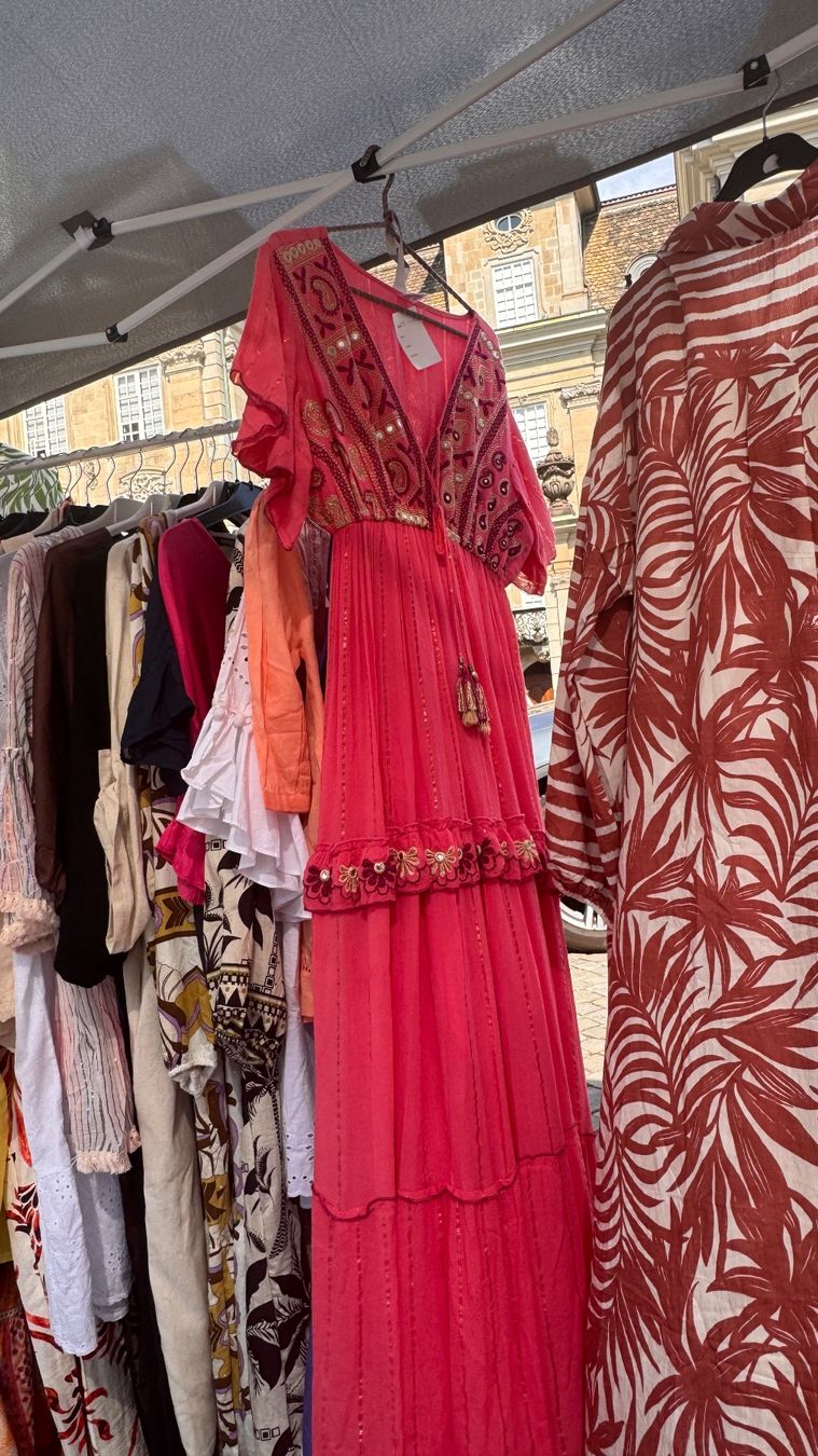 Robes: Kleid – Neuf avec emballage d'origine à Olten par Saayis