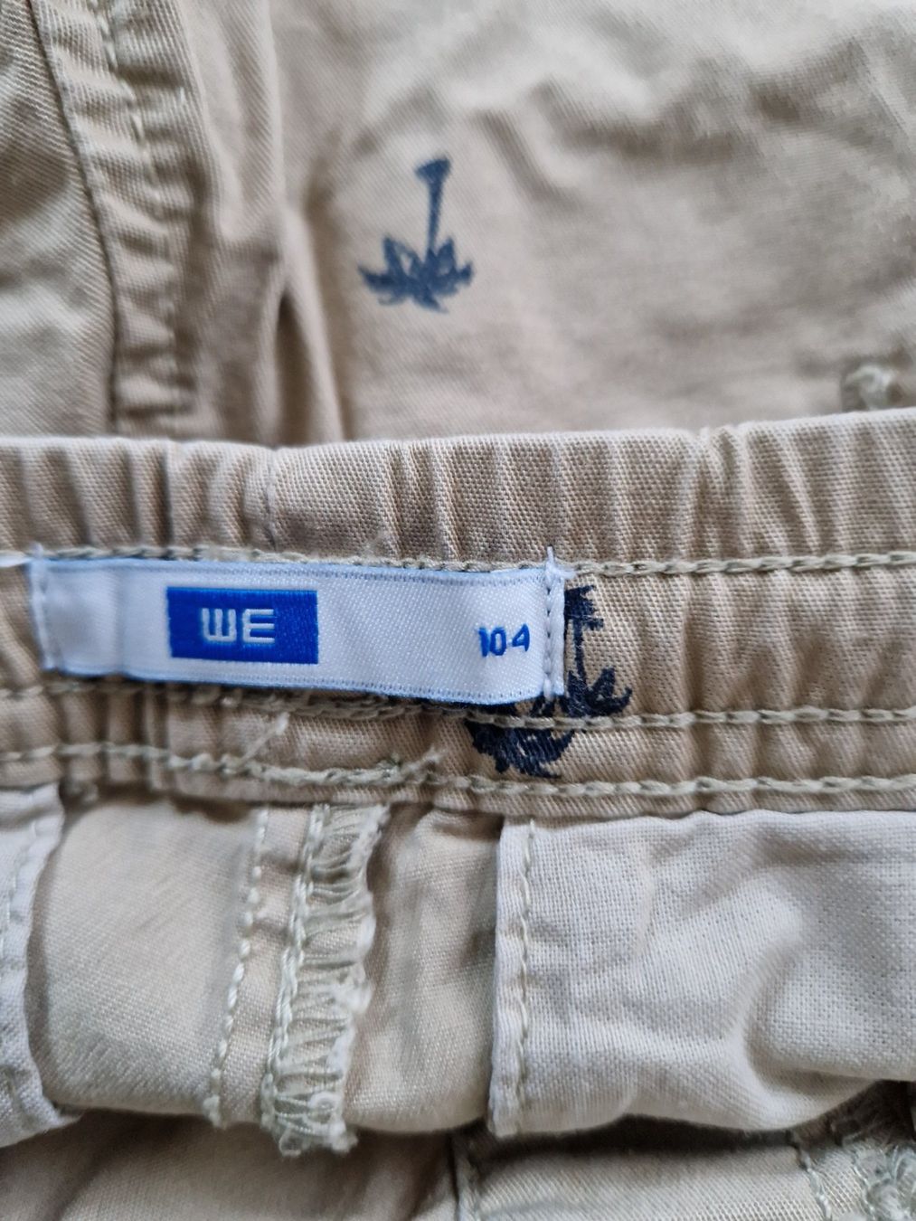 We Hosen: Chino Hose kurz Gr. 104 – Gebraucht aus Davos-Dorf von Bpelikan 3