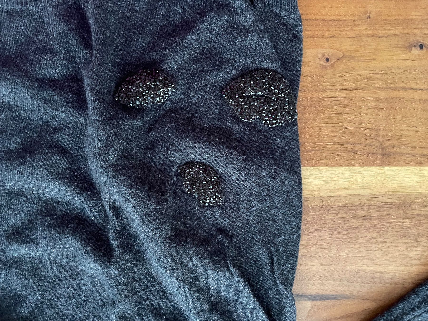 Pullover & Sweatshirts: Damen Pullover grau Grösse L – Gebraucht aus Unteriberg von fae_2gz2 1