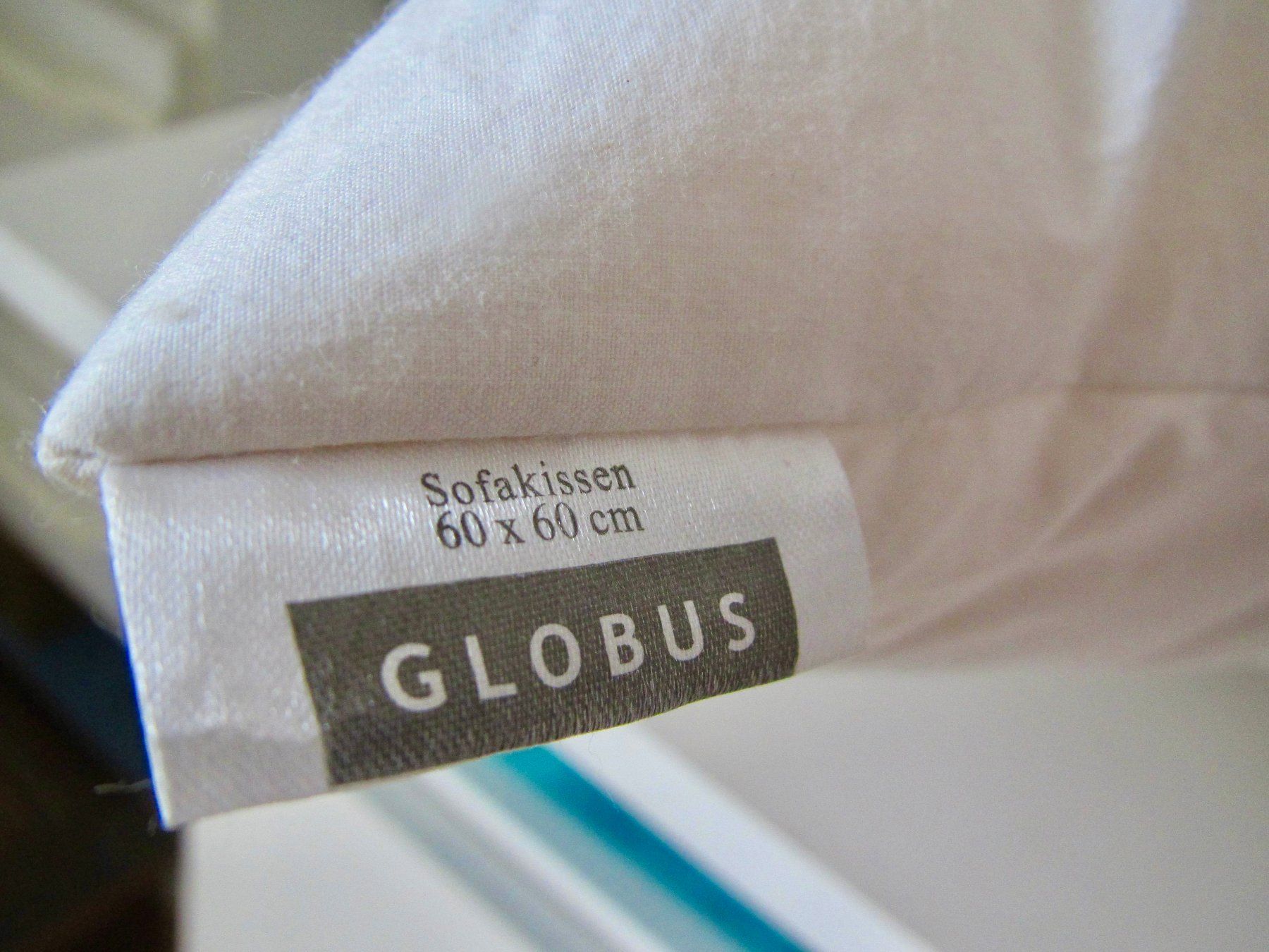Globus Kissen: GRAND COUSSIN DAY GLOBUS LIN – Gebraucht aus Murten von Selliot 9