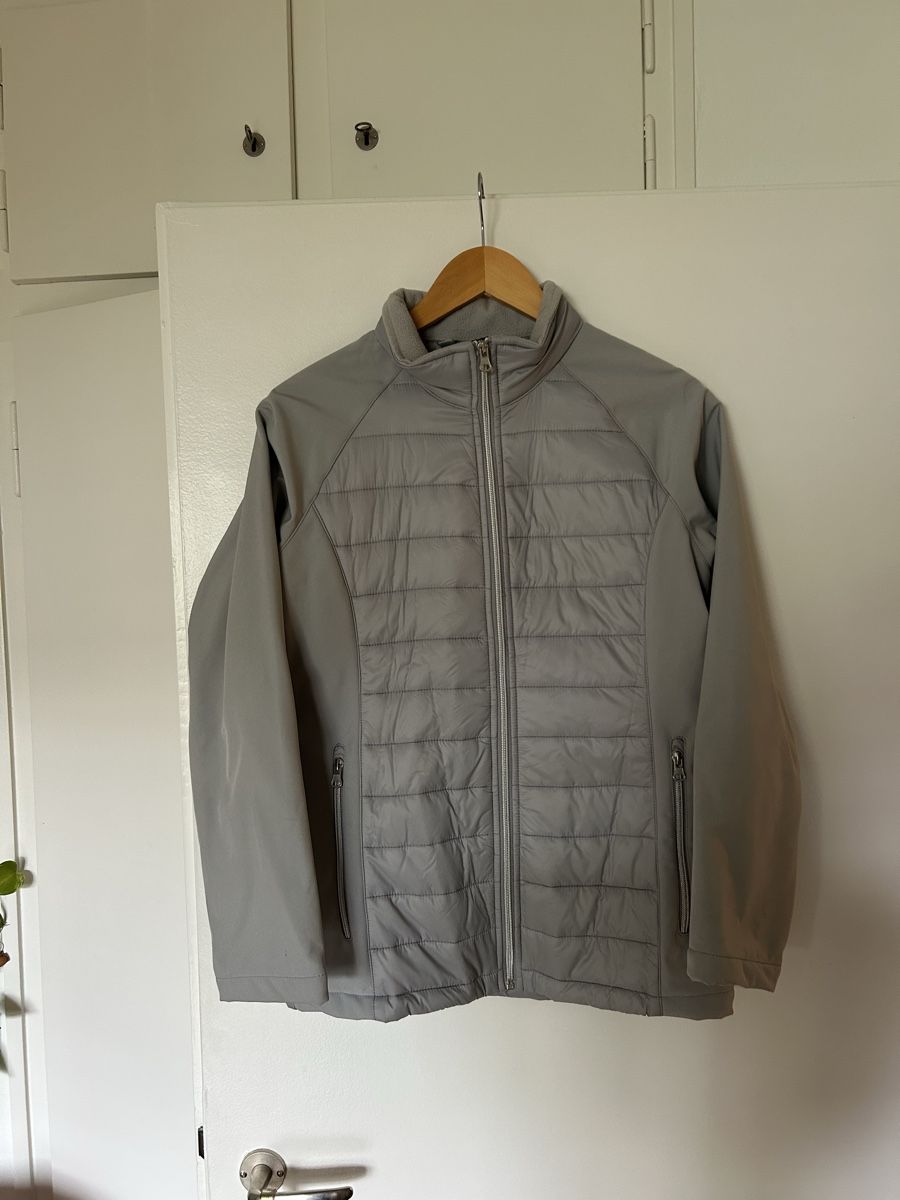 Vestes: Atrium grey  jacket – Neuf (Voir description) à Zürich par ori_9dcy