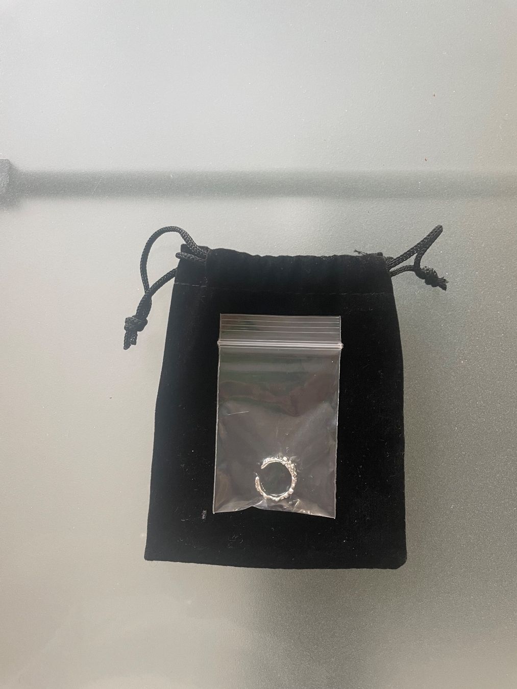 Orecchini pendenti & Orecchini a lobo: Lava Metals Ear Cuff – Nuovo e nell'imballaggio originale da Zürich venduto da mon_w6t8 2