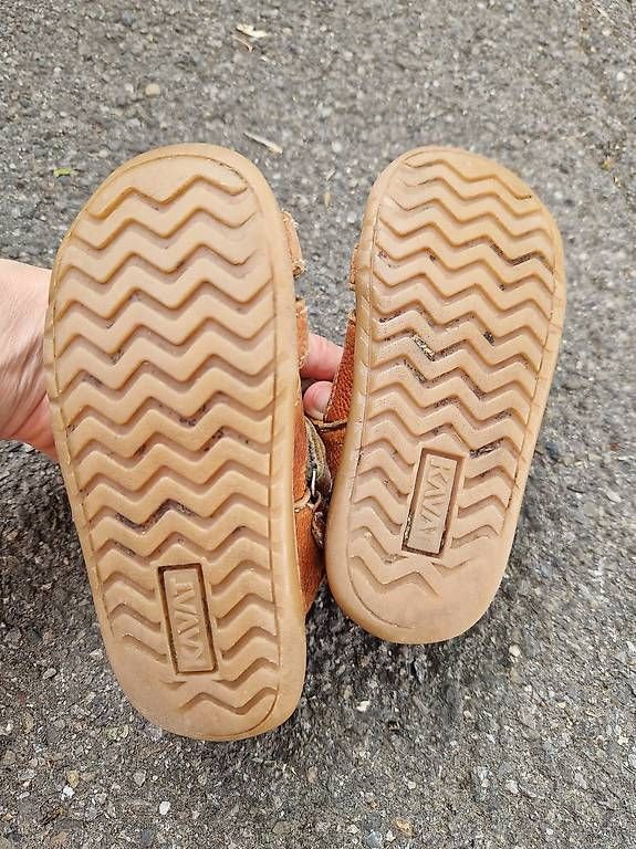 Scarpe per ragazzi: Kavat Sandalen Leder 25/26 – Usato da Rutschwil venduto da tho_9lxq 1