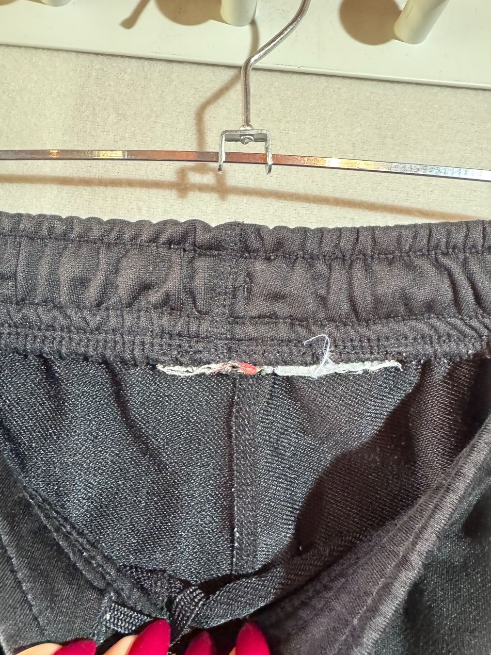 Nike Pantaloni: Trainingshose von Nike ca Gr. S/M – Usato da Grosswangen venduto da SALE_SALE_SALE 4
