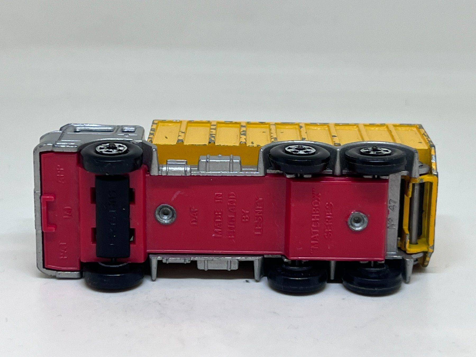 Matchbox Modellini d'auto: Matchbox DAF Tipper Truck #295 – Usato da Wildegg venduto da LaaBoutique 3
