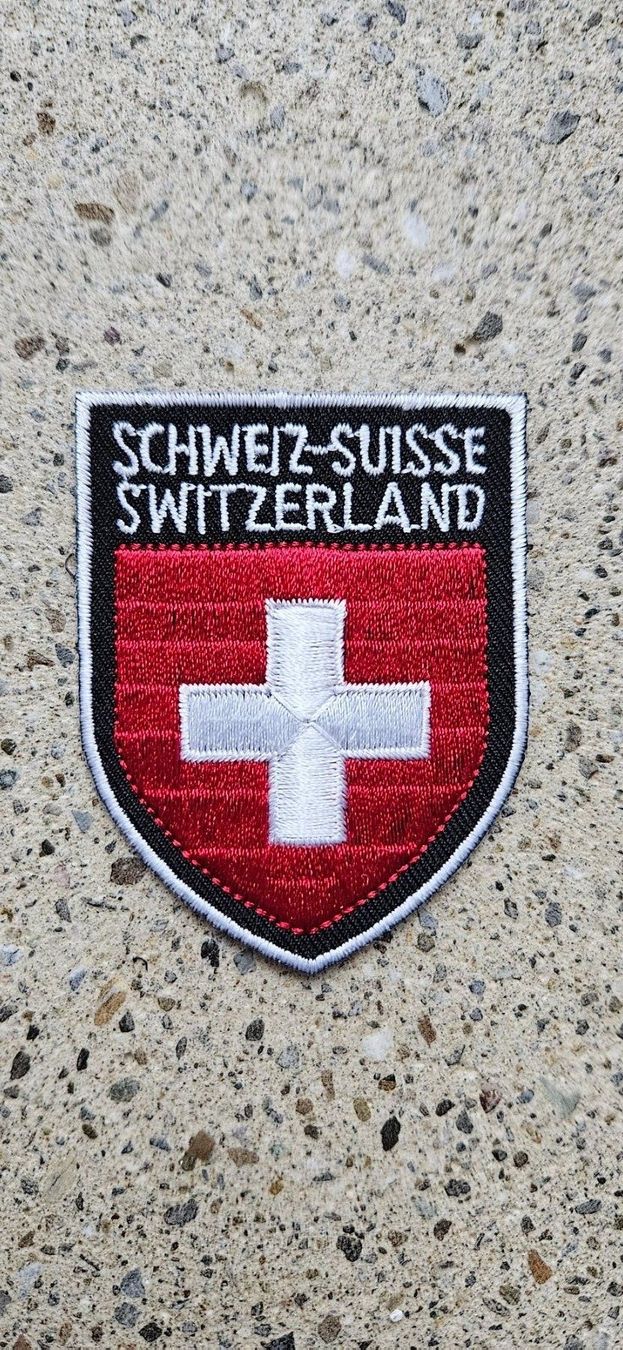 Schweizer Armee Placchette & Badge: ***  Badge Switzerland  *** – Nuovo e nell'imballaggio originale da Riedholz venduto da fr_sIruP
