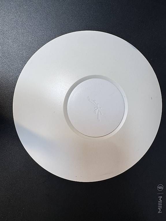 Ubiquiti WiFi: Ubiquiti UniFi AP Access Point – D'occasion à Effretikon par Gettrix