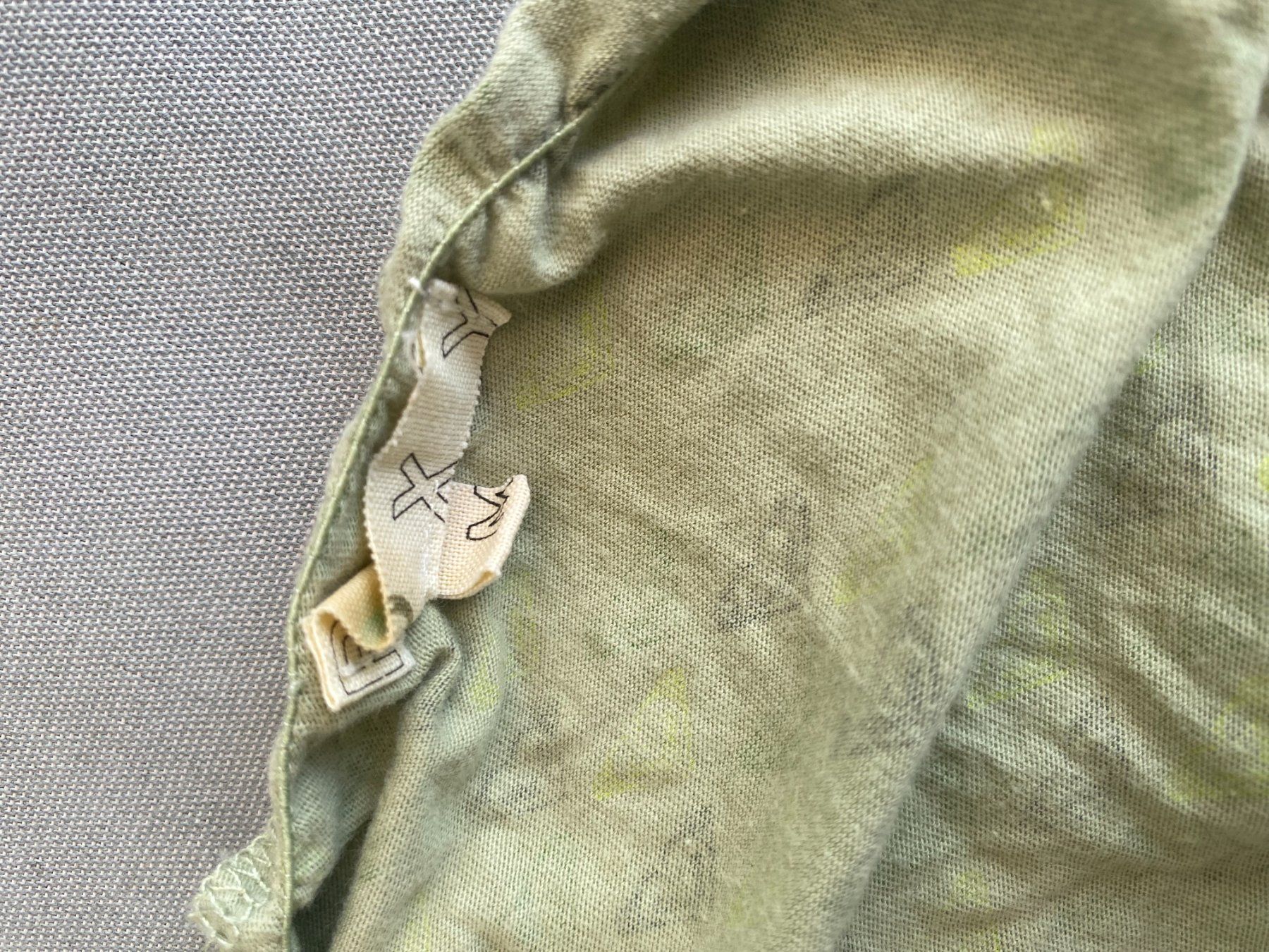 Roxy Tops: Roxy Top, ärmellos, ungetragen, Gr. M – Neu (gemäss Beschreibung) aus Gümligen von Primeselection 2