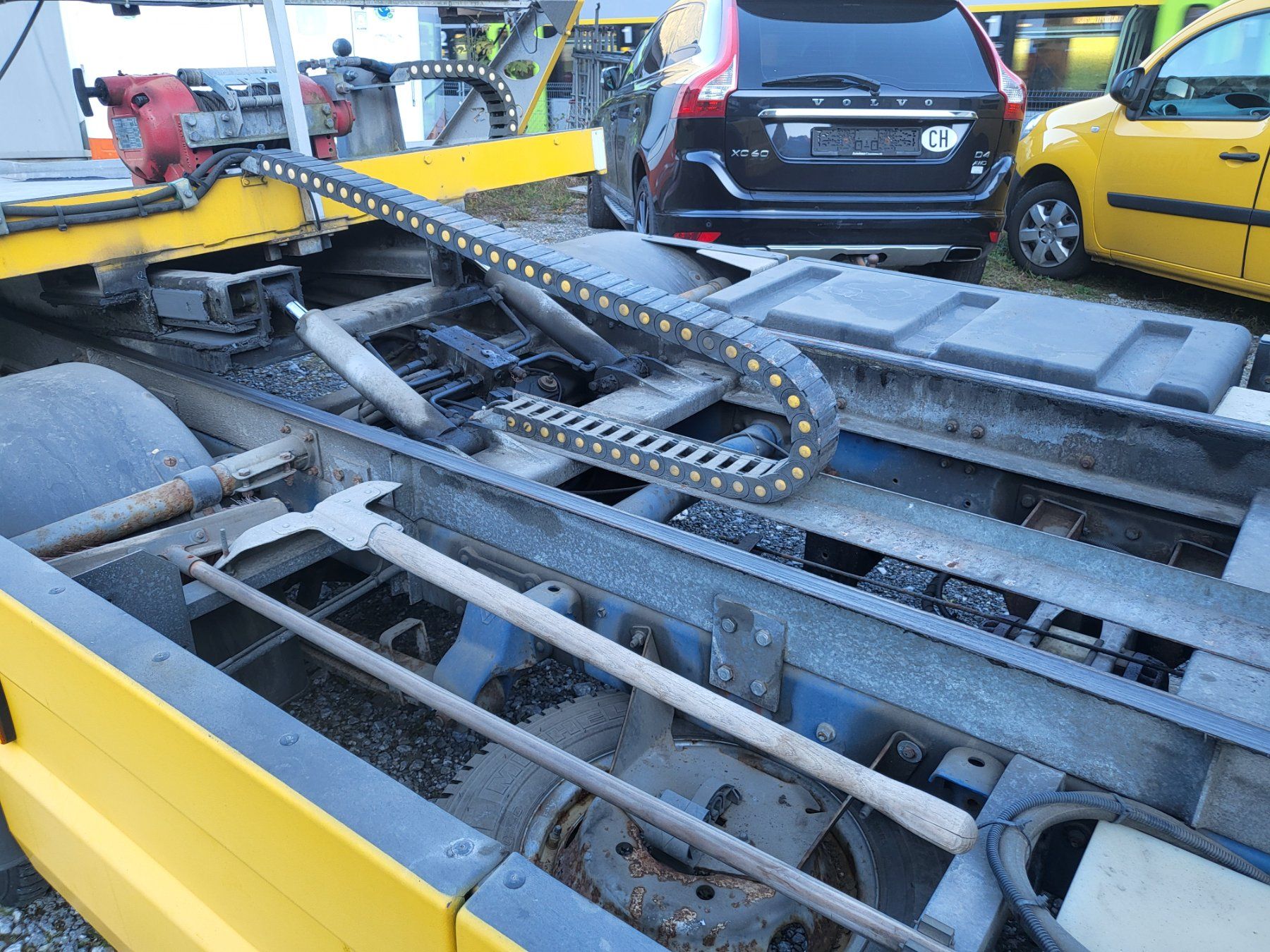 Renault Trucks Veicoli commerciali: Abschlepper mit Schiebeplateau – Usato da Zweisimmen venduto da schloessli-garage 3