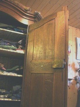 Armadi: Eichenschrank 1810 – Usato da Weissbad venduto da 7733110 1