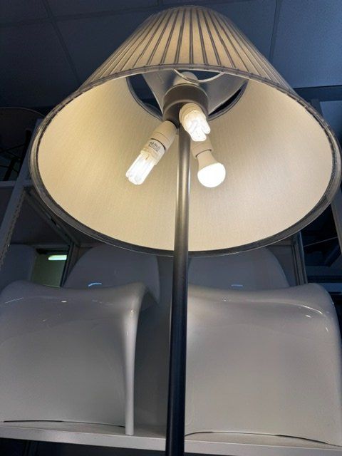 Artemide Lampade: Artemide Choose Mega Stehleuchte – Usato da Zollikofen venduto da OberliAG 2