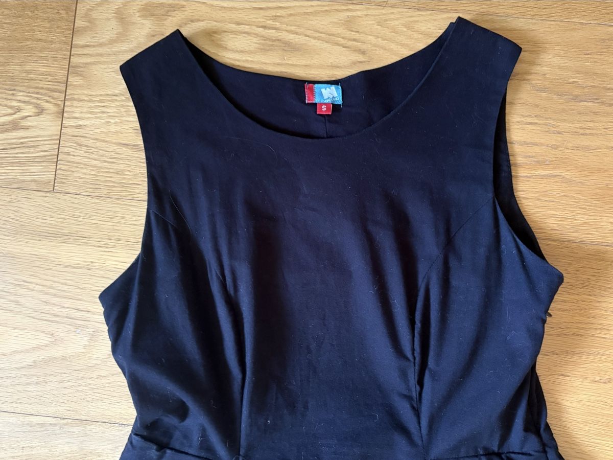 Vestiti: Schwarzes Damen Kleid Grösse S  – Usato da Laufen venduto da 12papagai 2