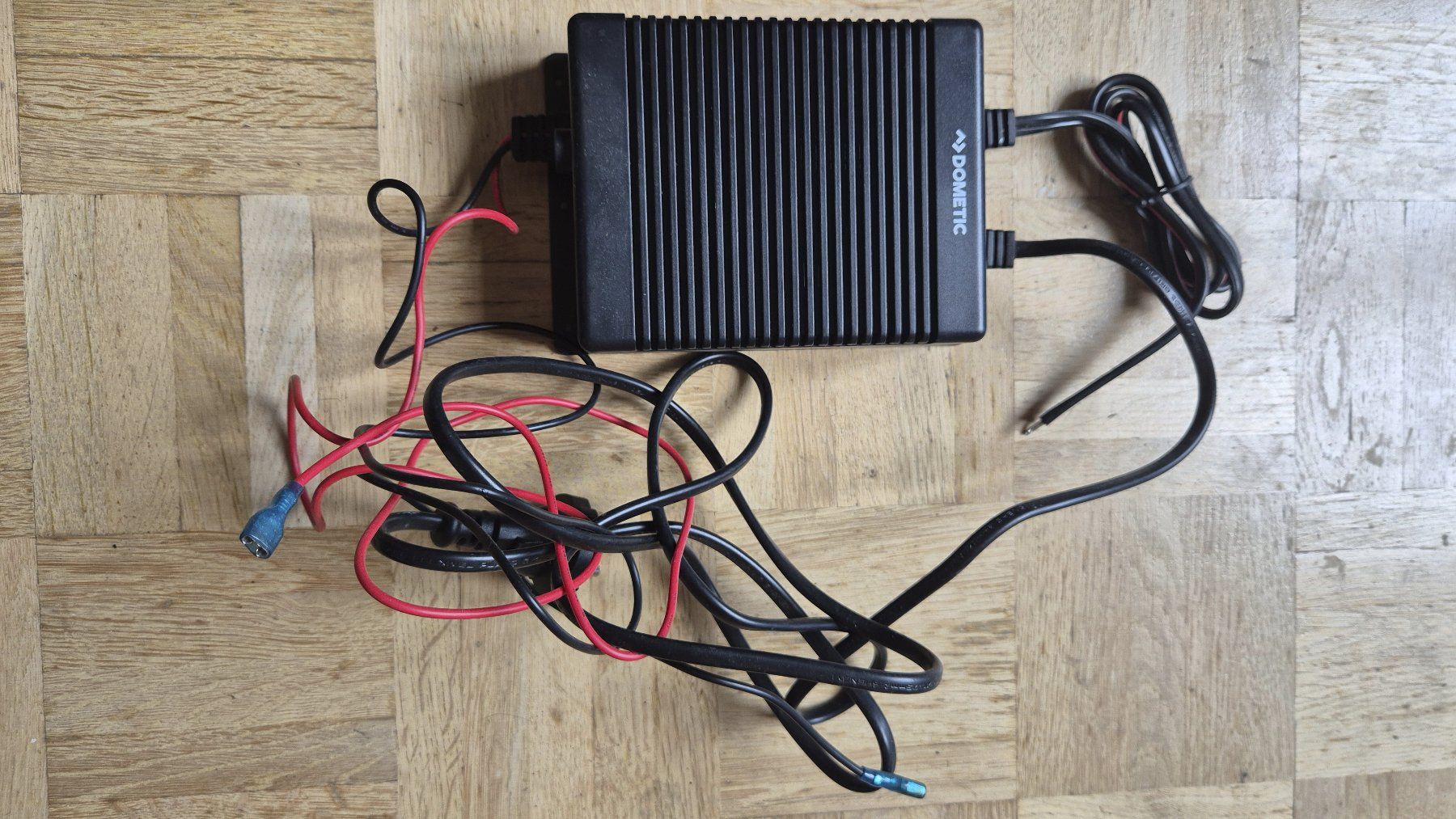Dometic Frigoriferi & Refrigeratori: Dometic Coolpower MPS 35 Netzadapter Kühlbox – Usato da Bern venduto da fig_g8bl