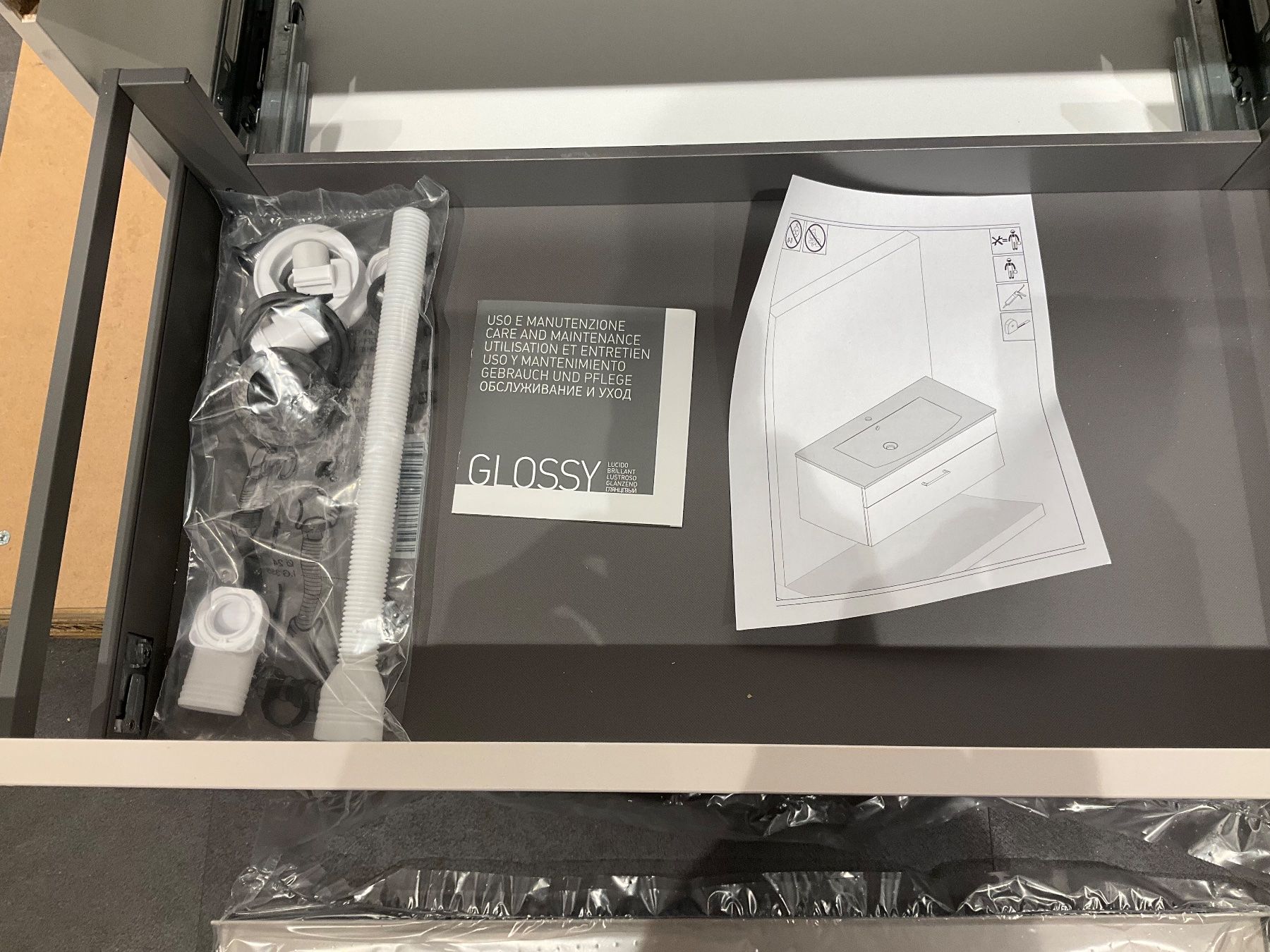 Mobili per bagno: 080 Badmöbel, grau/weiss, 81,5cm – Nuovo (secondo la descrizione) da Derendingen venduto da Meisterstuecke 2