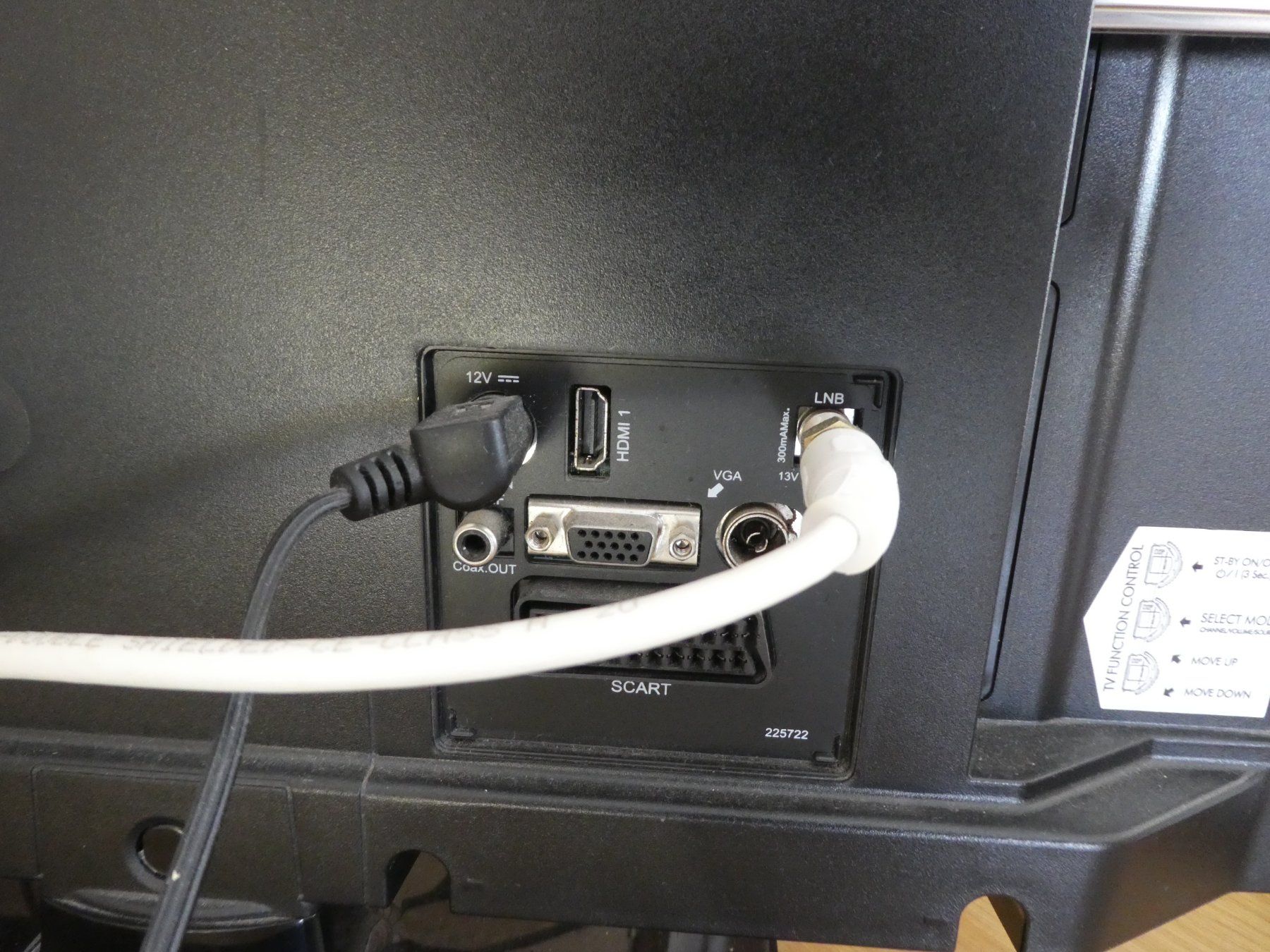 Televisori: TV Telefunken 12 Volt inkl. Antenne – Usato da Therwil venduto da Gtruli 2