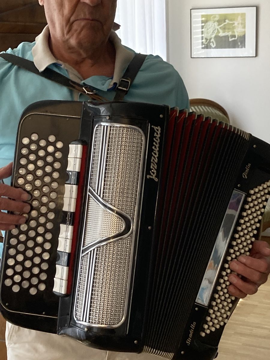 Strumenti musicali: Akkordeon Stradella Jazzaccord – Usato da Basel venduto da bardosbraun 3