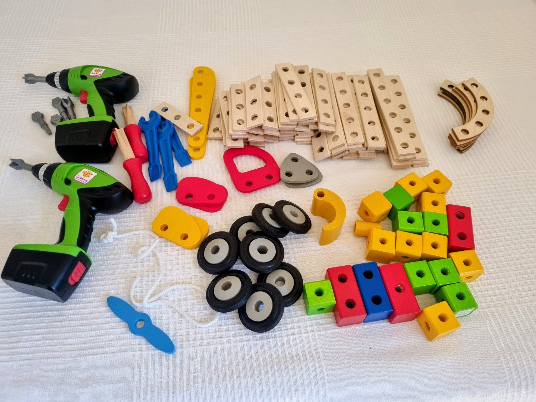 Eichhorn Spielzeuge: Eichhorn Constructor – Gebraucht aus Langenthal von EEich