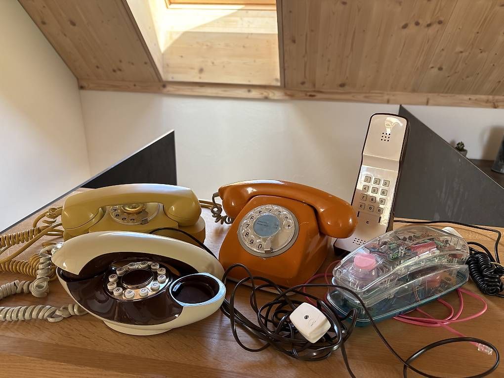 Telefoni: Konvolut aus 5 Telefonen – Difettoso da Buus venduto da Frodo24
